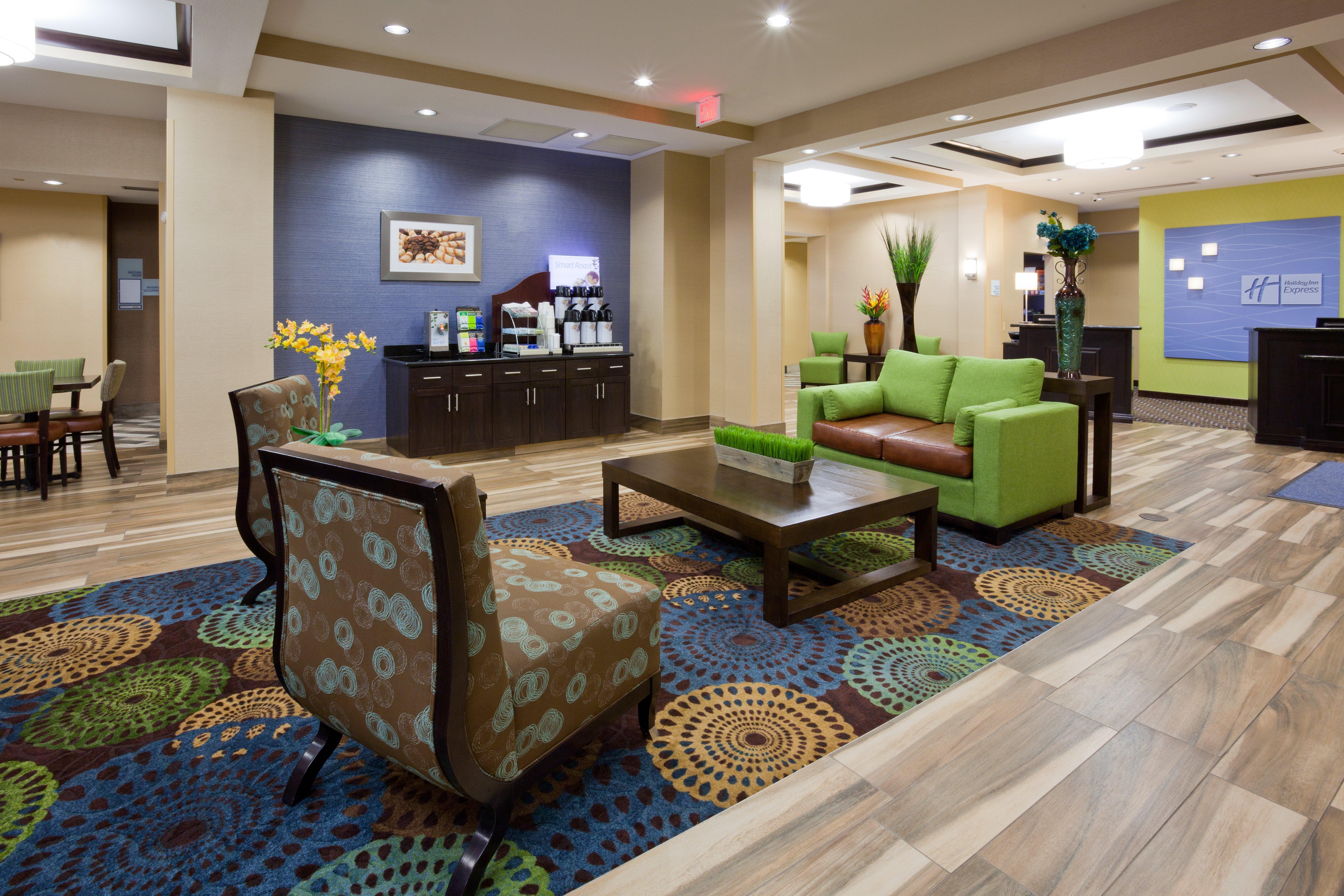Holiday Inn Express & Suites Fort Dodge By Ihg Eksteriør billede