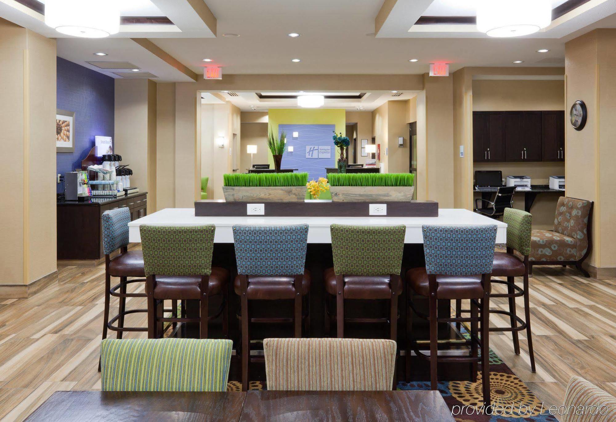 Holiday Inn Express & Suites Fort Dodge By Ihg Eksteriør billede