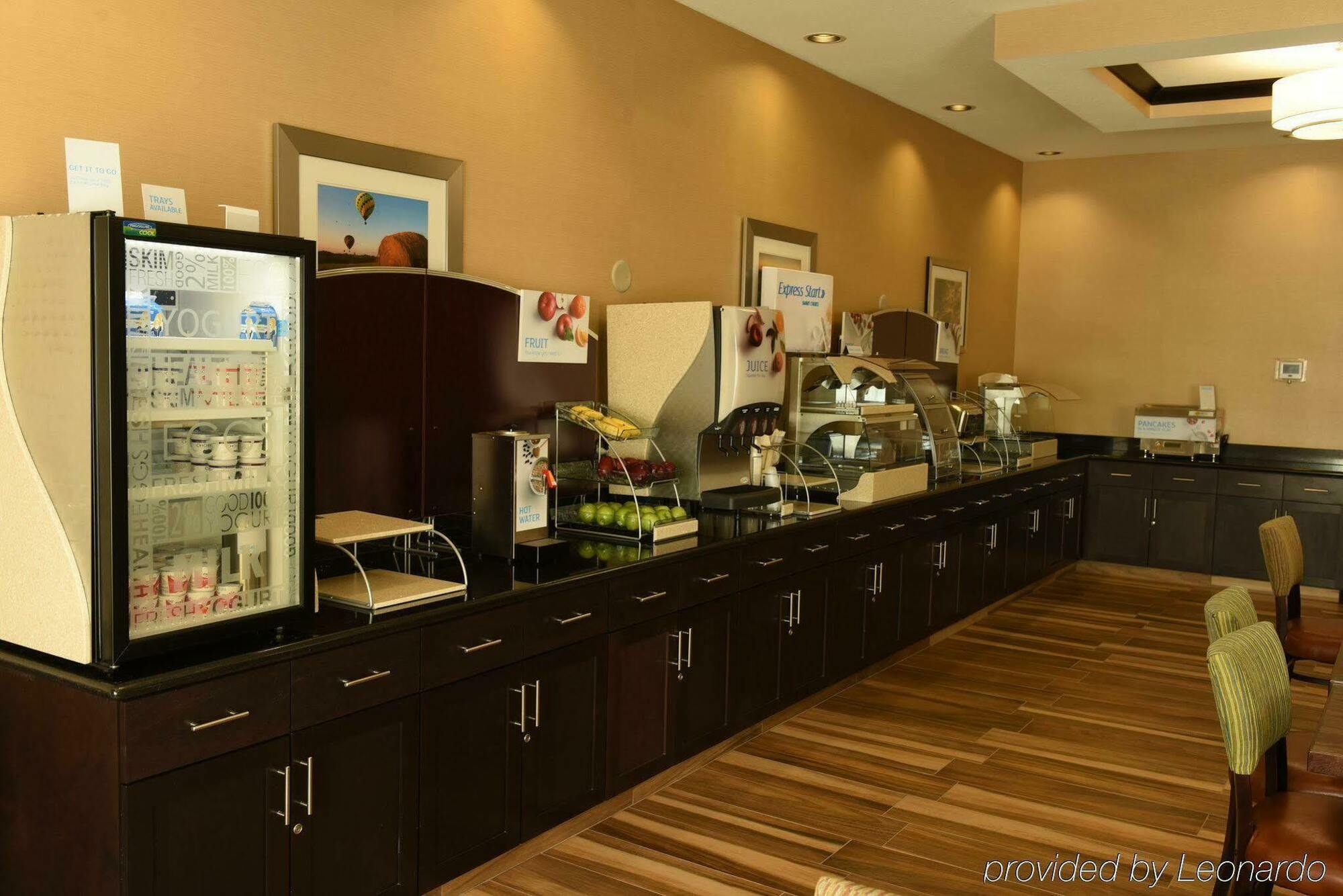 Holiday Inn Express & Suites Fort Dodge By Ihg Eksteriør billede