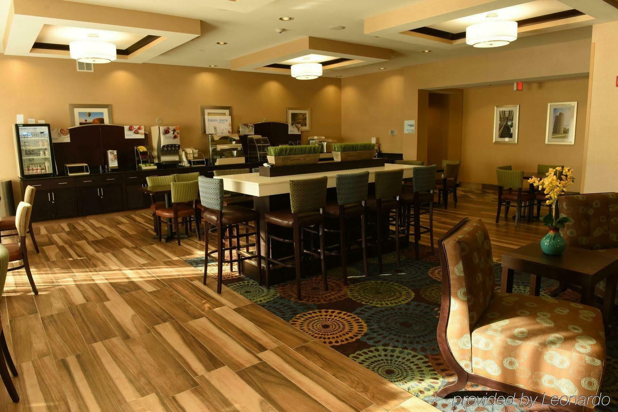 Holiday Inn Express & Suites Fort Dodge By Ihg Eksteriør billede